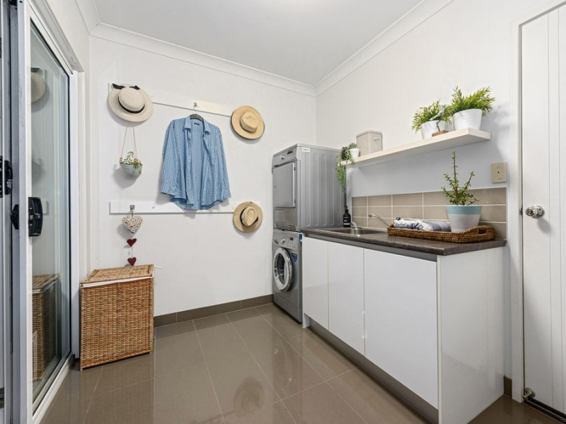 10 Doherty Place, Wakerley QLD 4154