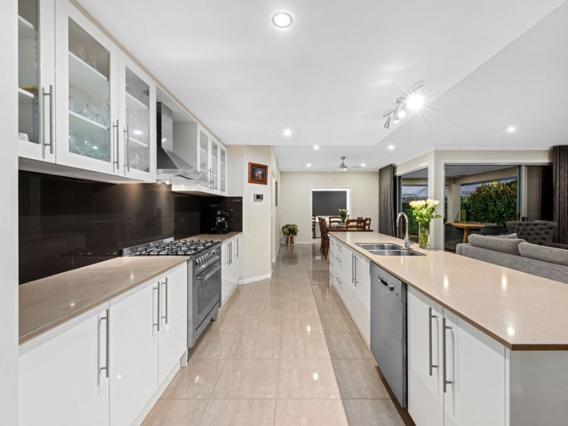 79 Feathertail Place, Wakerley QLD 4154