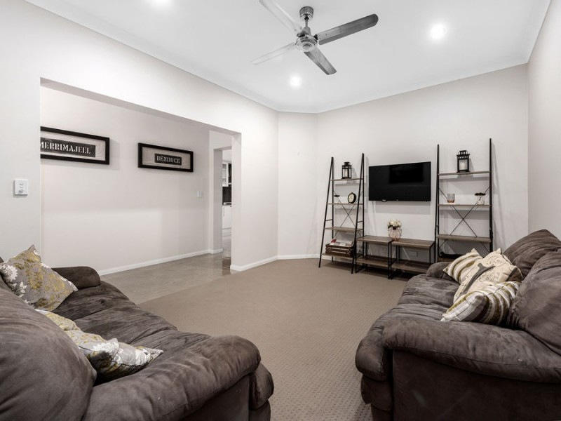 79 Feathertail Place, Wakerley QLD 4154