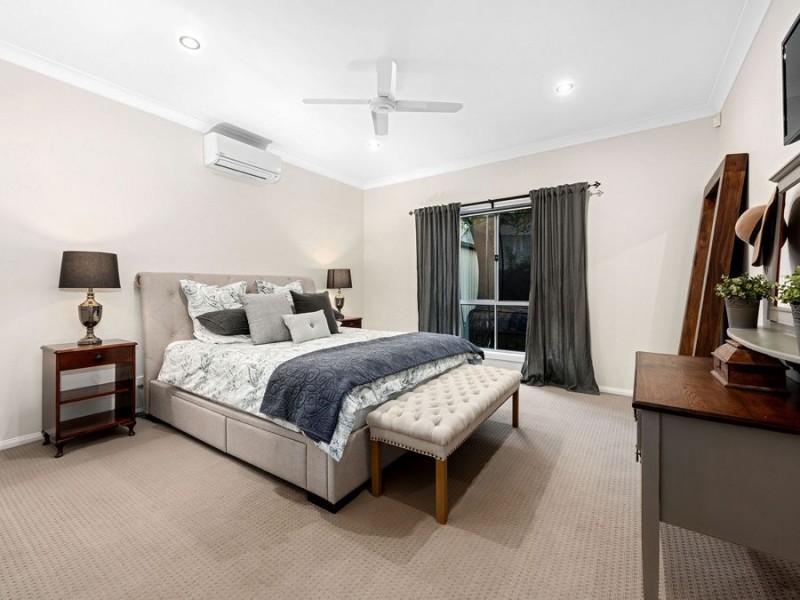 79 Feathertail Place, Wakerley QLD 4154