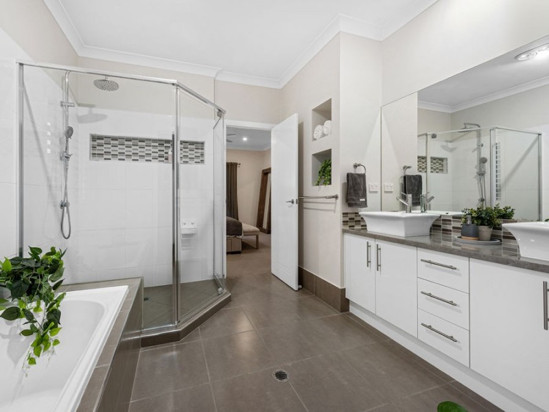 79 Feathertail Place, Wakerley QLD 4154