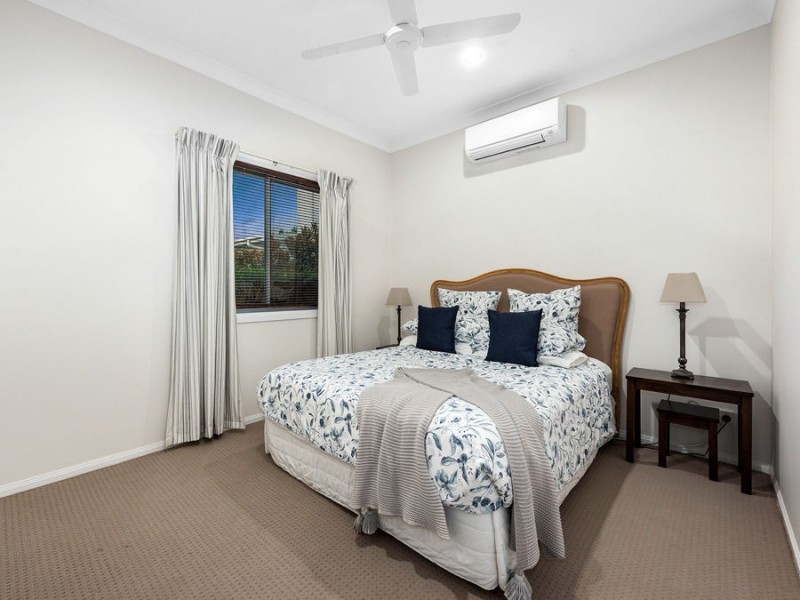 79 Feathertail Place, Wakerley QLD 4154