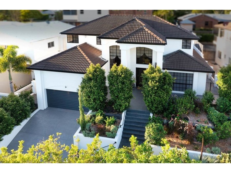 13 Clarance Street, Wakerley QLD 4154