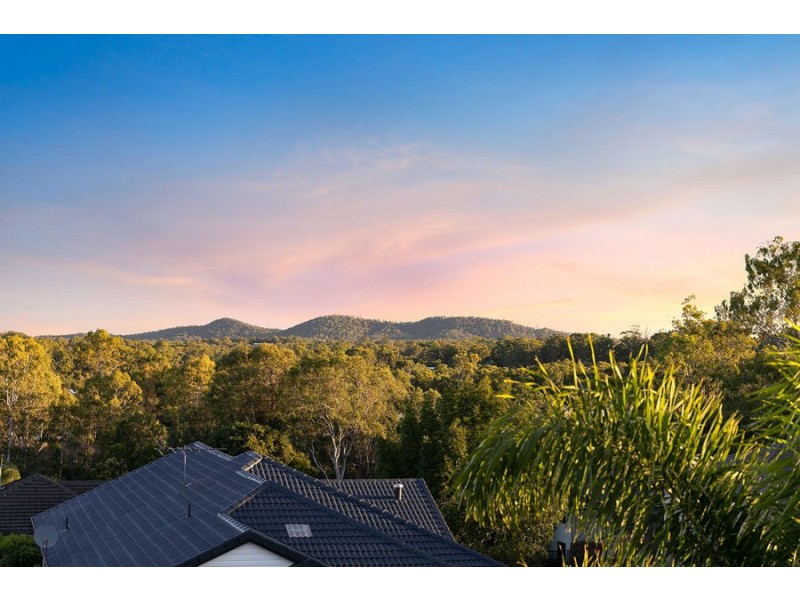 13 Clarance Street, Wakerley QLD 4154
