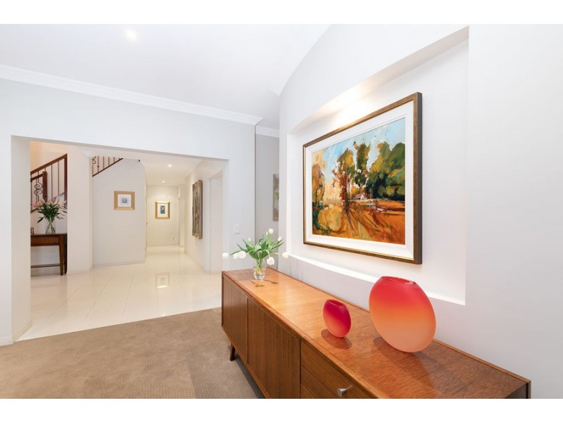 13 Clarance Street, Wakerley QLD 4154