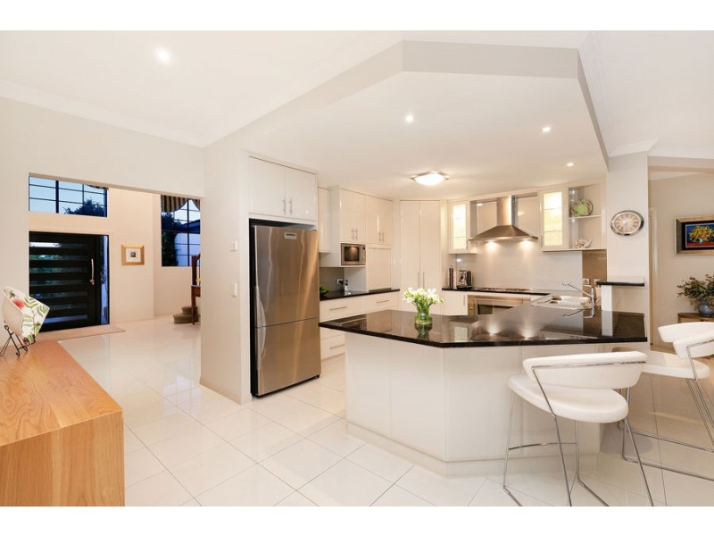 13 Clarance Street, Wakerley QLD 4154