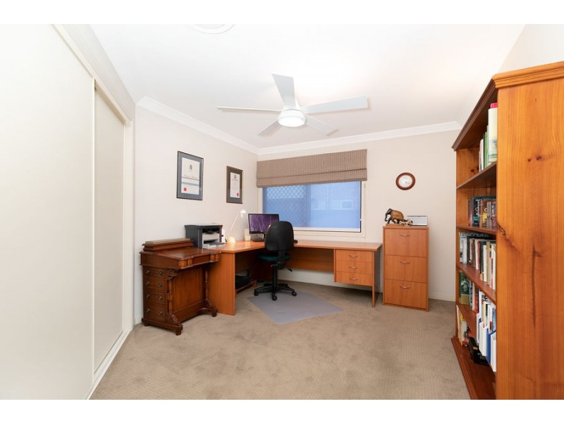 13 Clarance Street, Wakerley QLD 4154