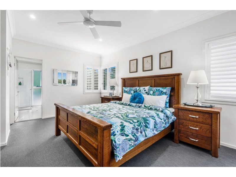 114 Mossvale Drive, Wakerley QLD 4154