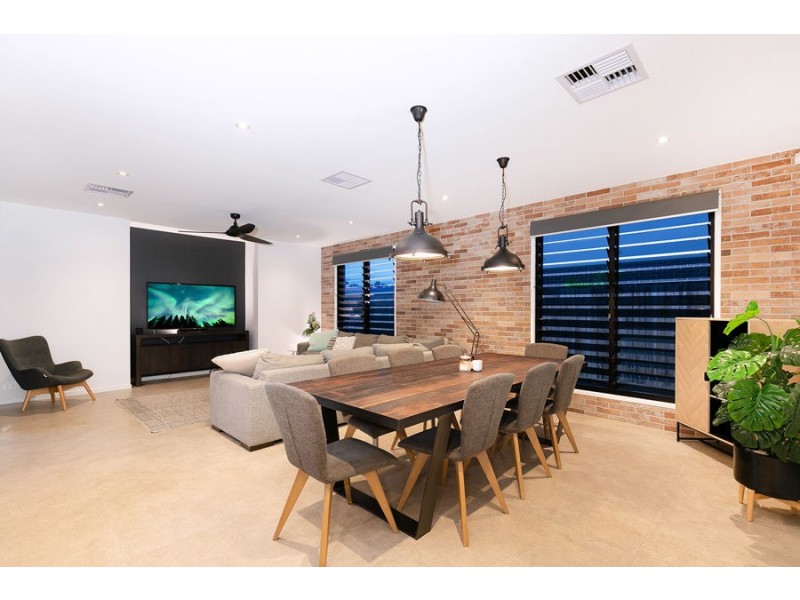 11 Chesterfield Street, Gumdale QLD 4154