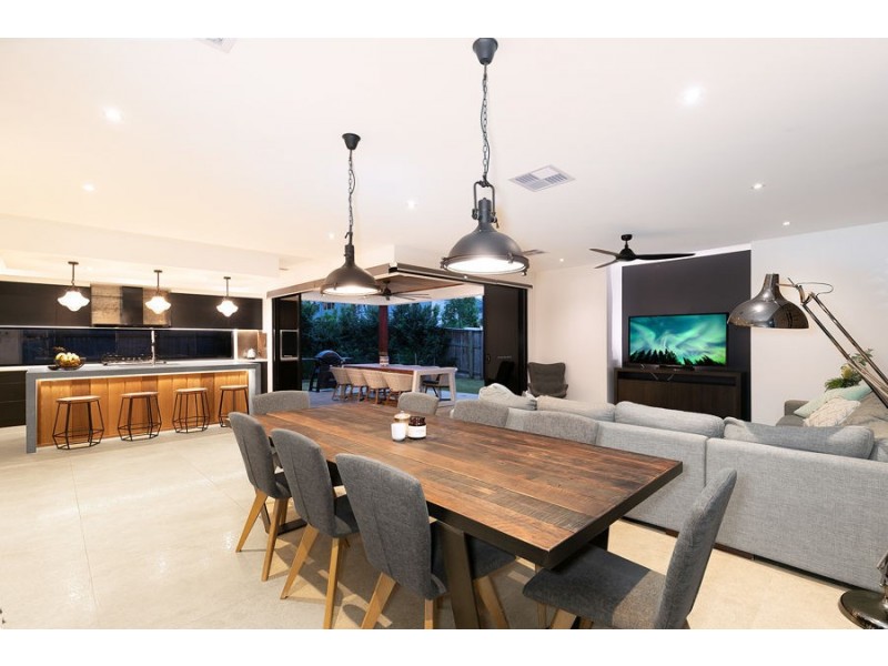 11 Chesterfield Street, Gumdale QLD 4154