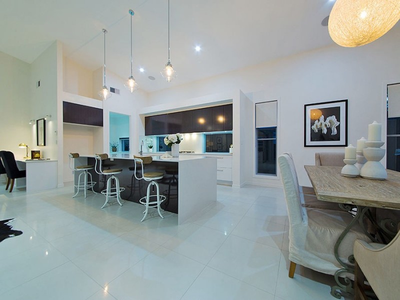 25 Nichols Street, Gumdale QLD 4154