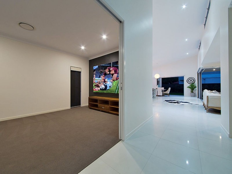 25 Nichols Street, Gumdale QLD 4154