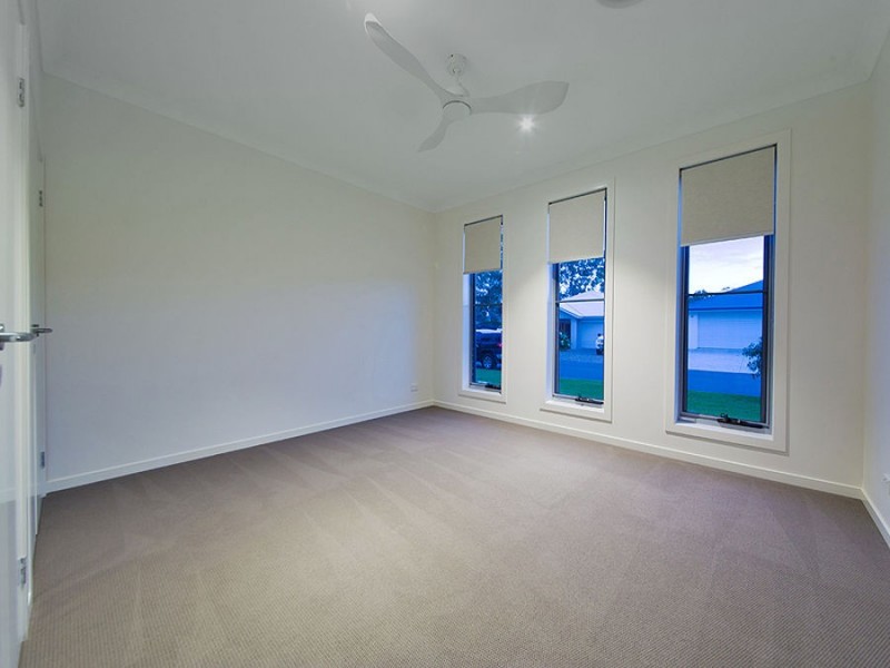 25 Nichols Street, Gumdale QLD 4154