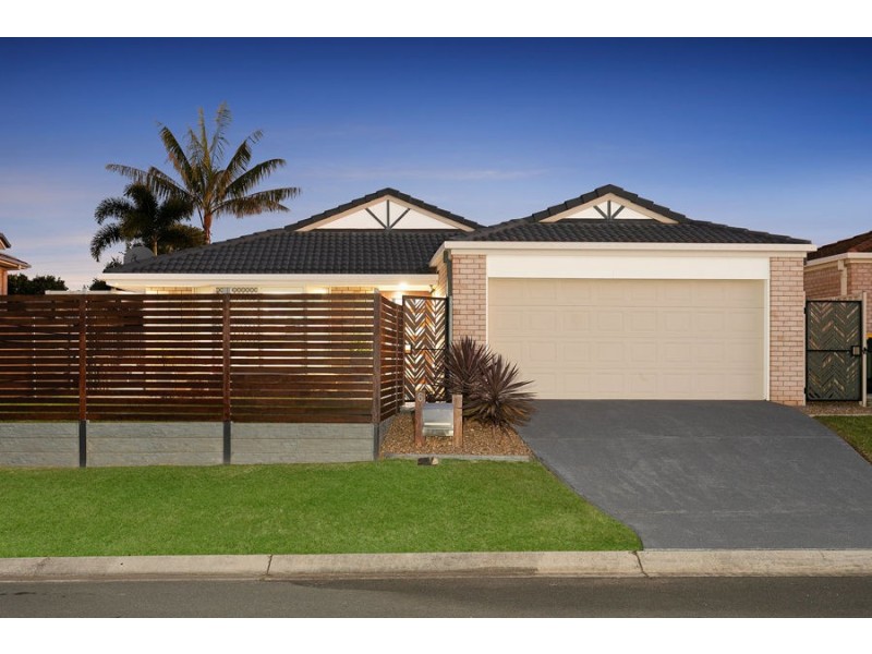 6 Friend Street, Wakerley QLD 4154