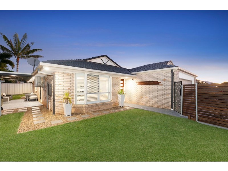 6 Friend Street, Wakerley QLD 4154