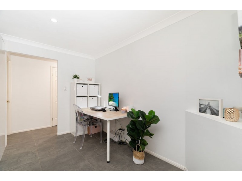 6 Friend Street, Wakerley QLD 4154