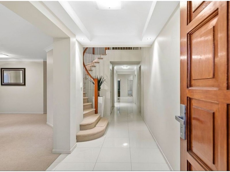 16 Brokenwood Circuit, Gumdale QLD 4154