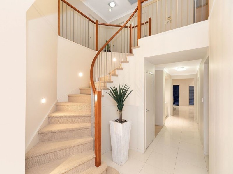 16 Brokenwood Circuit, Gumdale QLD 4154