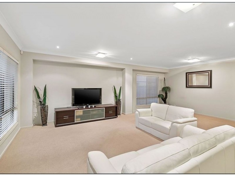 16 Brokenwood Circuit, Gumdale QLD 4154