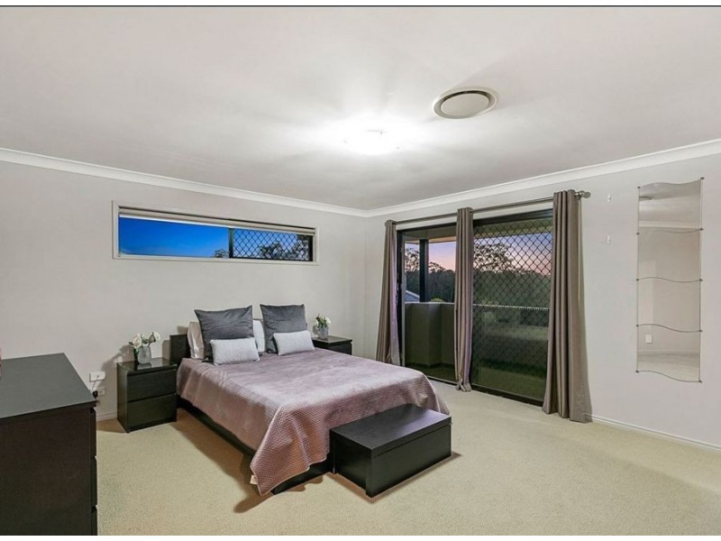 16 Brokenwood Circuit, Gumdale QLD 4154