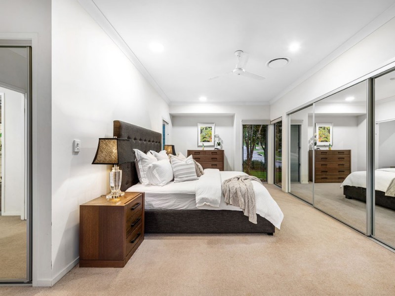 2 Barrington Street, Wakerley QLD 4154