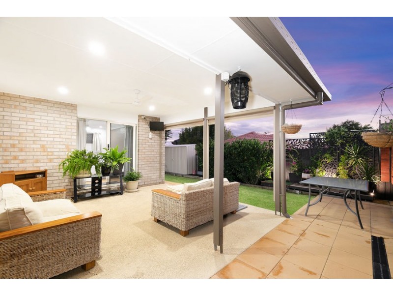 4 Letitia Close, Wakerley QLD 4154