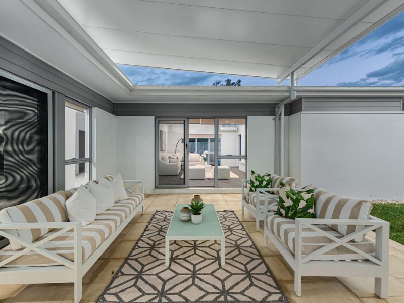 65 Torrens Crescent, Wakerley QLD 4154