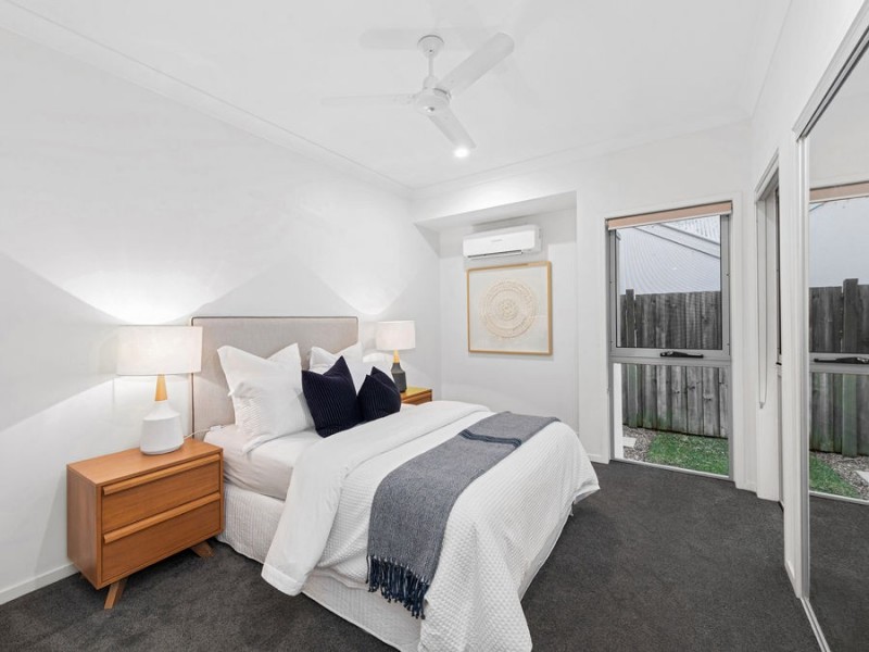 65 Torrens Crescent, Wakerley QLD 4154