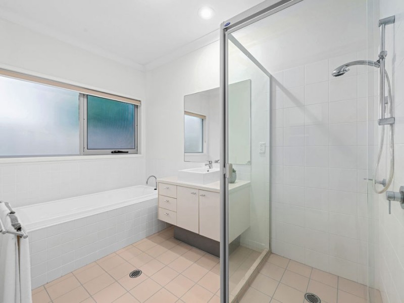 65 Torrens Crescent, Wakerley QLD 4154