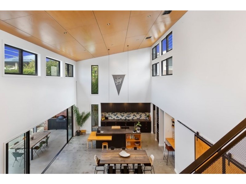 2 Paige Crescent, Wakerley QLD 4154