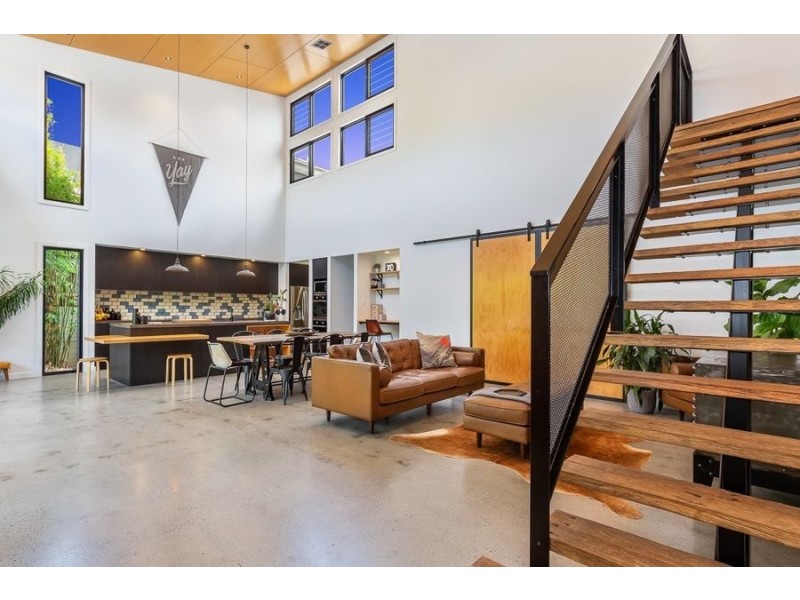 2 Paige Crescent, Wakerley QLD 4154