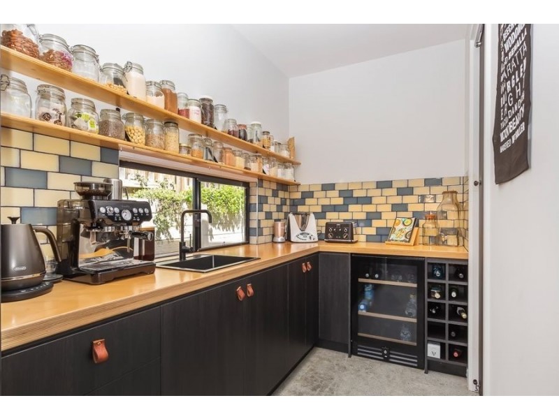 2 Paige Crescent, Wakerley QLD 4154