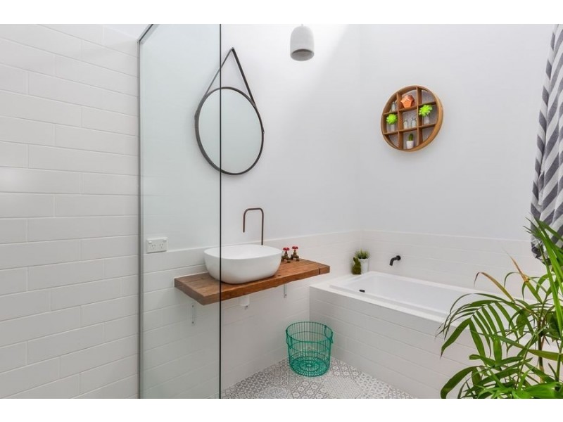 2 Paige Crescent, Wakerley QLD 4154