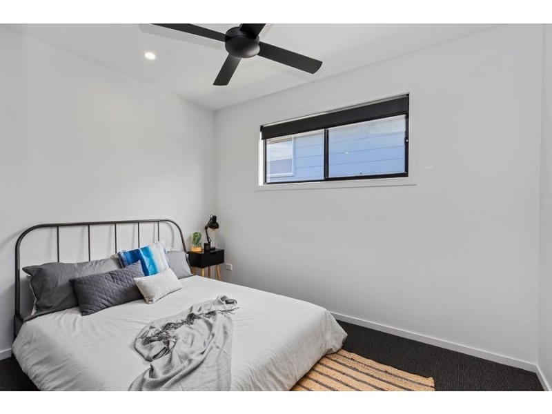 2 Paige Crescent, Wakerley QLD 4154