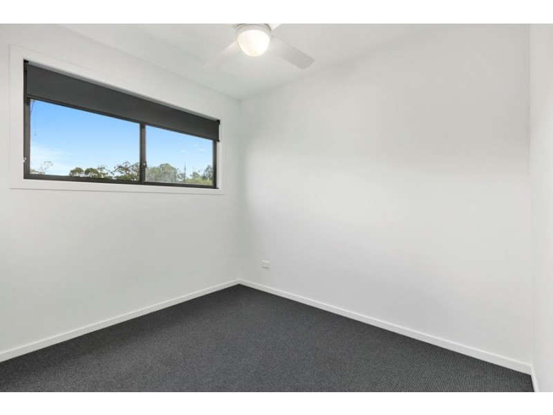 2 Paige Crescent, Wakerley QLD 4154