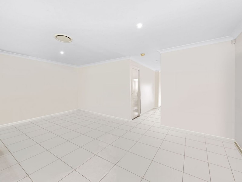 18/20 Kianawah Road South, Manly West QLD 4179