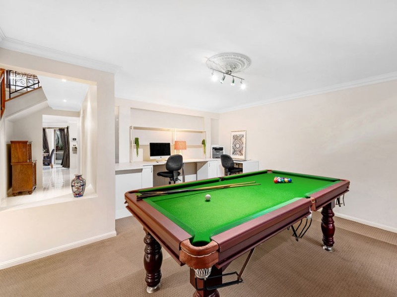 7 Nursery Place, Wakerley QLD 4154