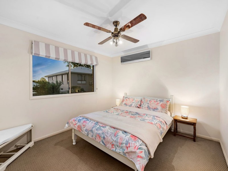 7 Nursery Place, Wakerley QLD 4154