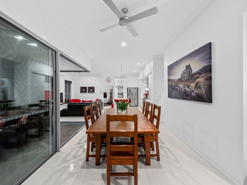 17 Wattle Place, Gumdale QLD 4154