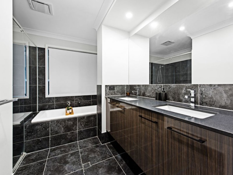 13 Manchester Street, Gumdale QLD 4154