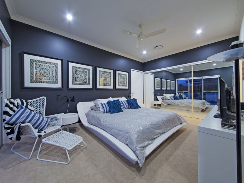 10 Esk Crescent, Wakerley QLD 4154