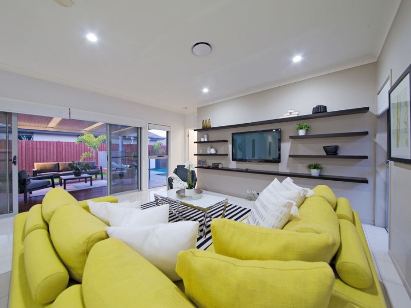 10 Esk Crescent, Wakerley QLD 4154