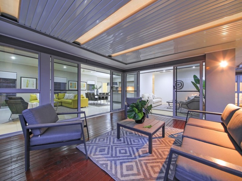 10 Esk Crescent, Wakerley QLD 4154