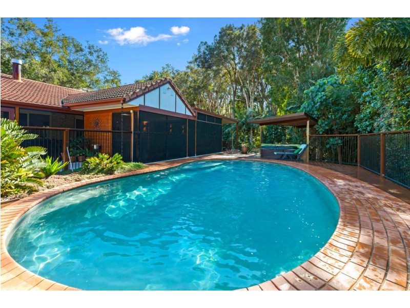 38 Valley Road, Wellington Point QLD 4160