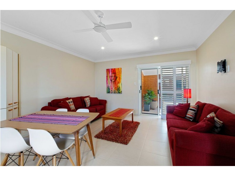 38 Valley Road, Wellington Point QLD 4160