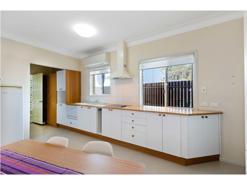 38 Valley Road, Wellington Point QLD 4160