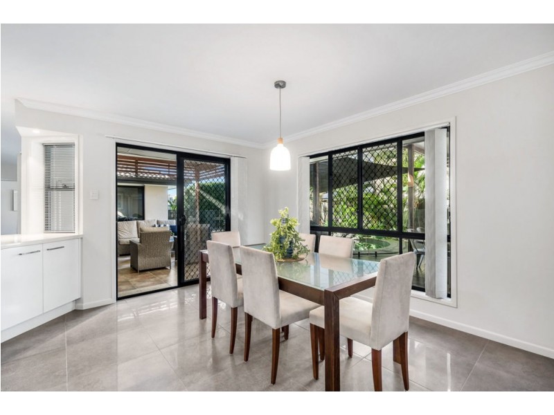 62 Hannah Circuit, Manly West QLD 4179