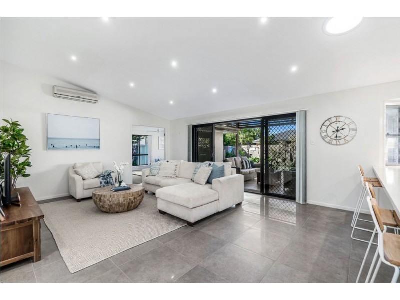 62 Hannah Circuit, Manly West QLD 4179