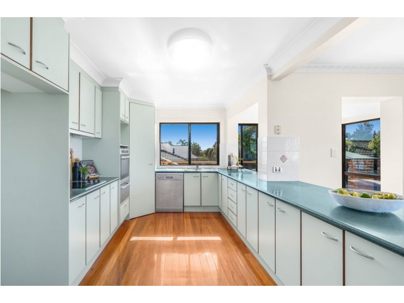24 Mizzen Street, Manly West QLD 4179