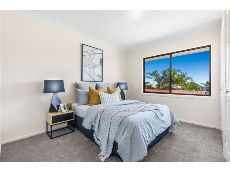 24 Mizzen Street, Manly West QLD 4179